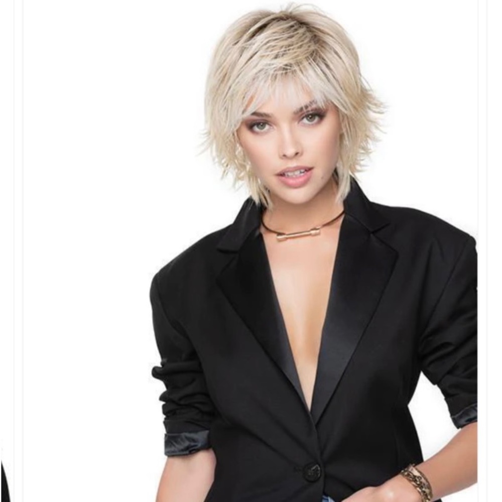 Razor Cut Shag Tressallure Wig Like New 24/102R12